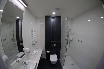 Фото номера Стандартный двухместный номер с 1 кроватью или 2 отдельными кроватями Отель Hotel nad Wisłą г. Тчев 3