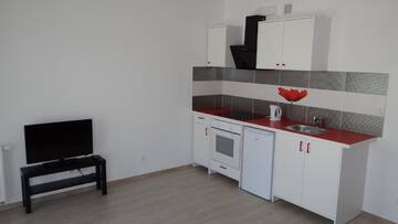 Фото номера Улучшенные апартаменты с 1 спальней Апартаменты Apartamenty - Wynajem г. Тчев 11