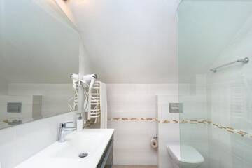 Фото номера Стандартный двухместный номер с 1 кроватью Отель Hotel Vela г. Тчев 20